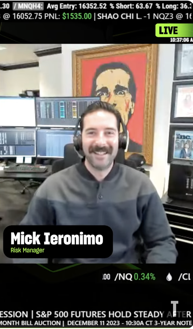 Mick Shoulder Tap